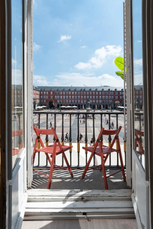 Plaza Mayor Groups By Monaro***** Madrid Exterior photo