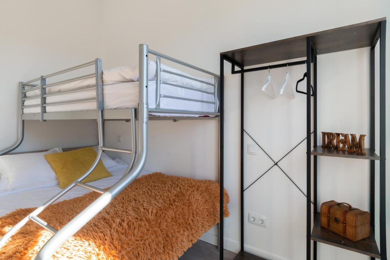 Plaza Mayor Groups By Monaro***** Madrid Exterior photo