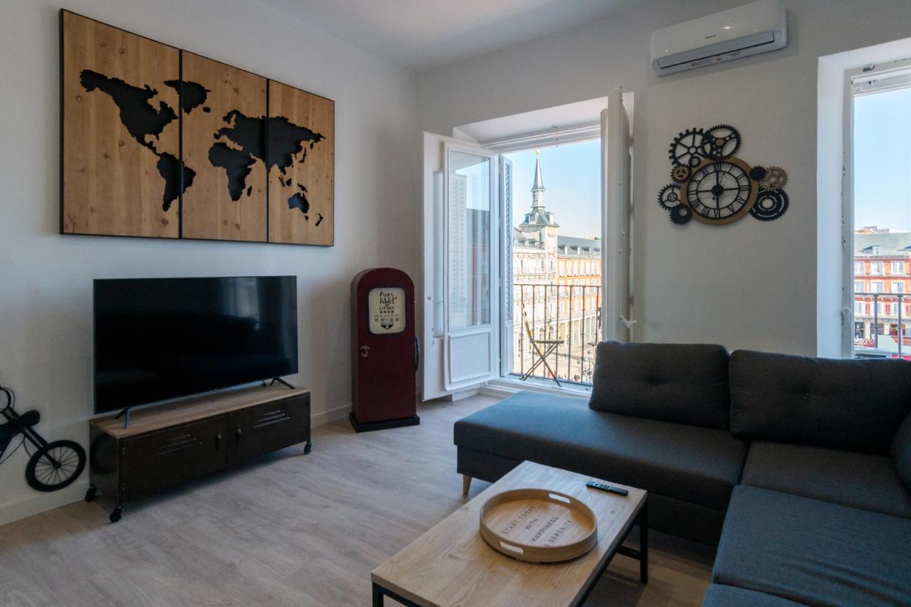 Plaza Mayor Groups By Monaro***** Madrid Exterior photo