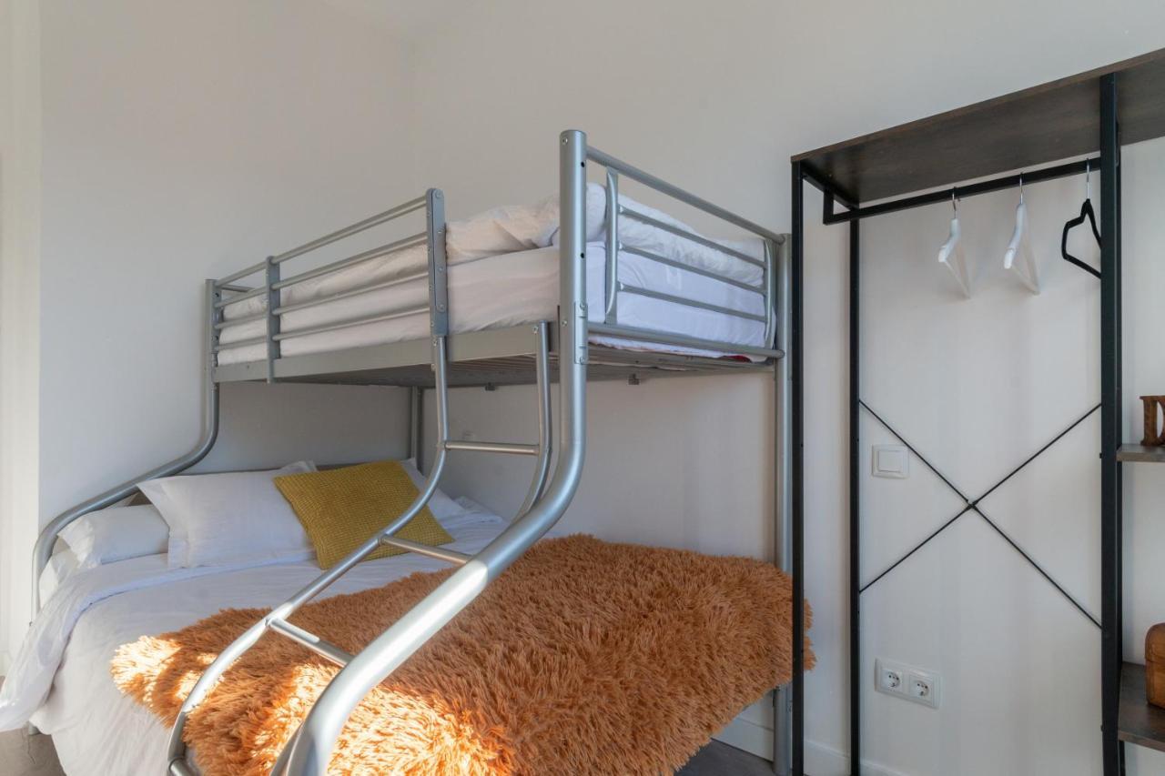 Plaza Mayor Groups By Monaro***** Madrid Exterior photo