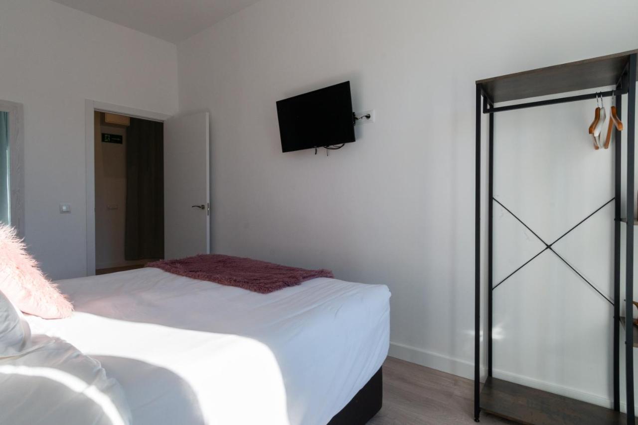 Plaza Mayor Groups By Monaro***** Madrid Exterior photo
