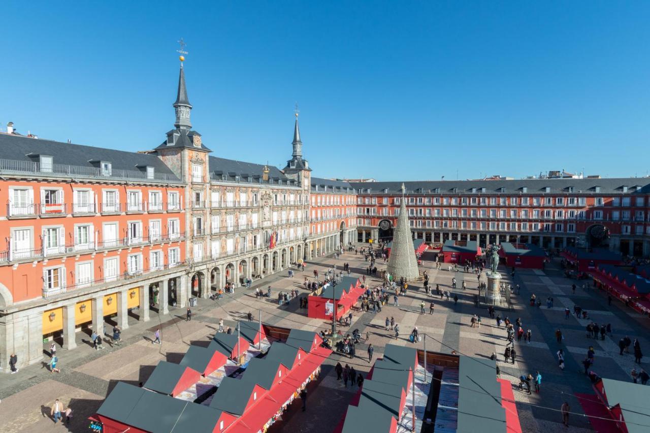 Plaza Mayor Groups By Monaro***** Madrid Exterior photo